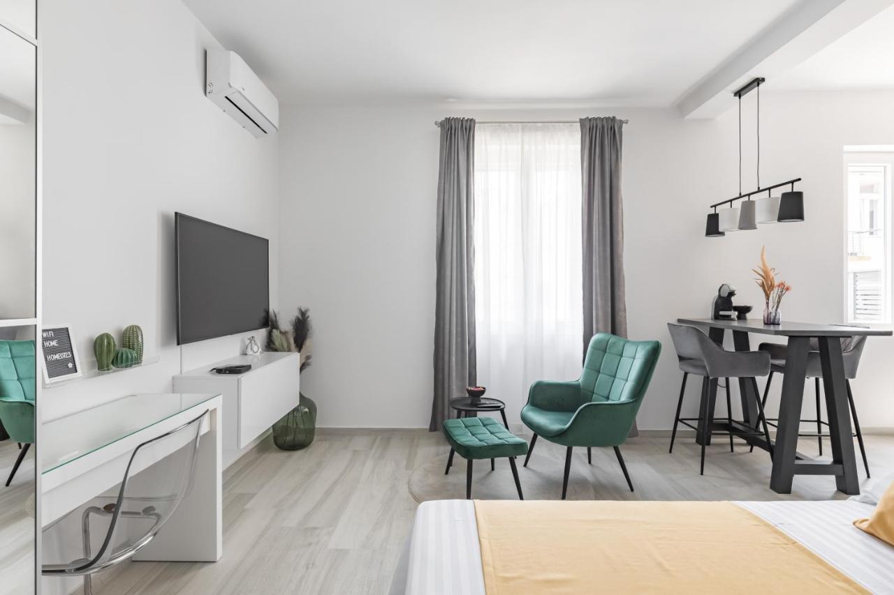 Studio Apartment Home Split Exterior photo